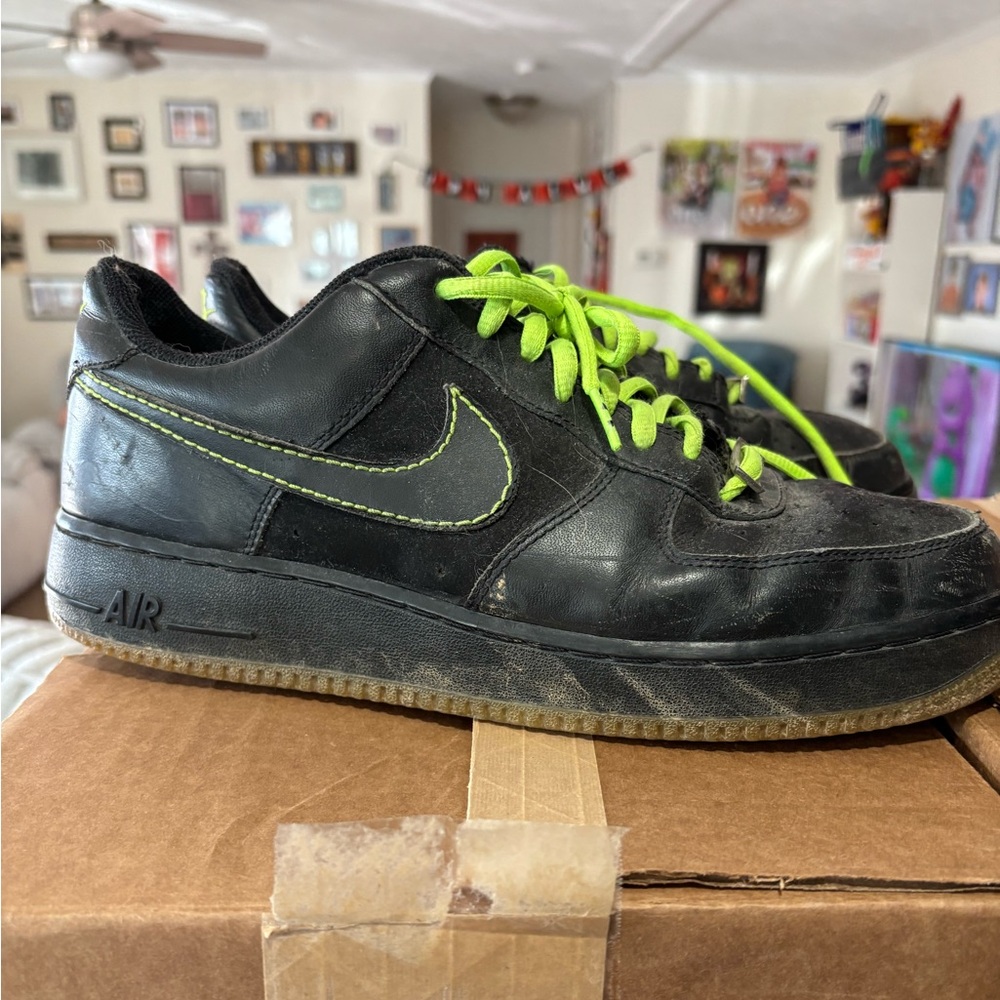 RARE Nike Air Force 1 Low 2007 Black Volt Laser Sz 10